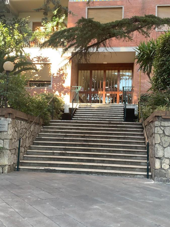 Parco Tasso Guest House ซอร์เรนโต ภายนอก รูปภาพ