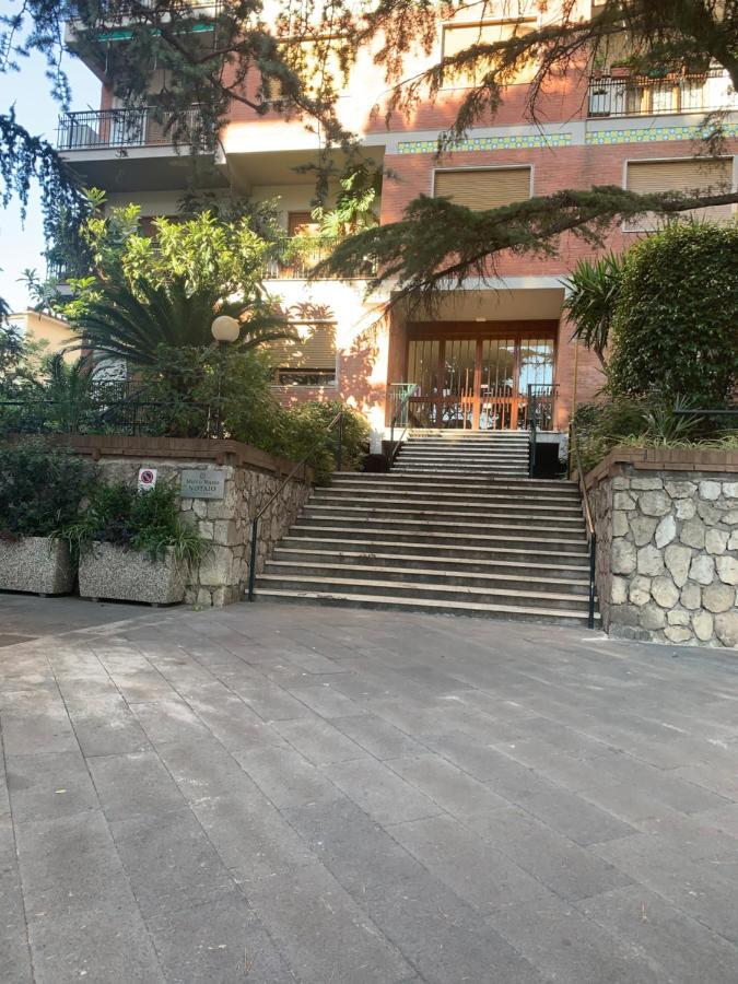 Parco Tasso Guest House ซอร์เรนโต ภายนอก รูปภาพ